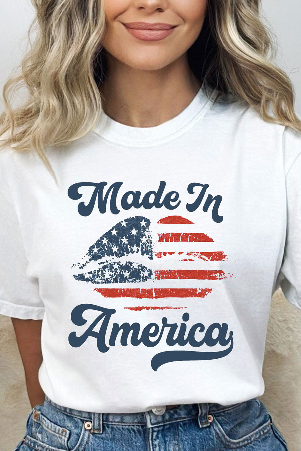 White Made in America Lip Graphic O Neck T Shirt