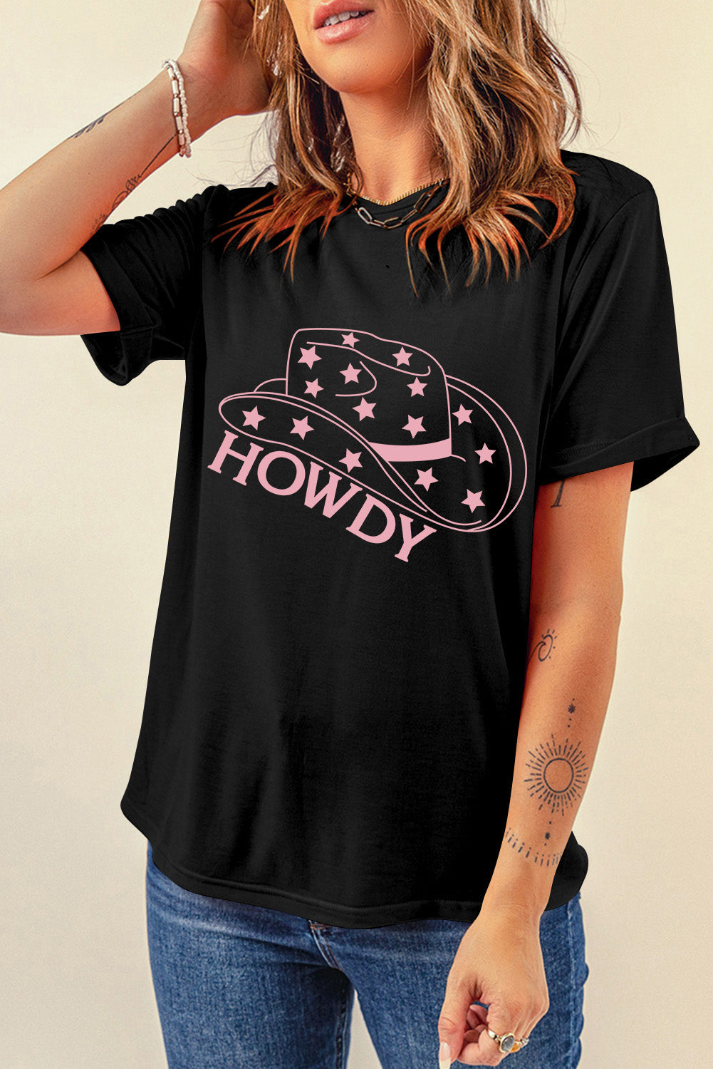 Black Hat Shape &amp; Star HOWDY Graphic T Shirt